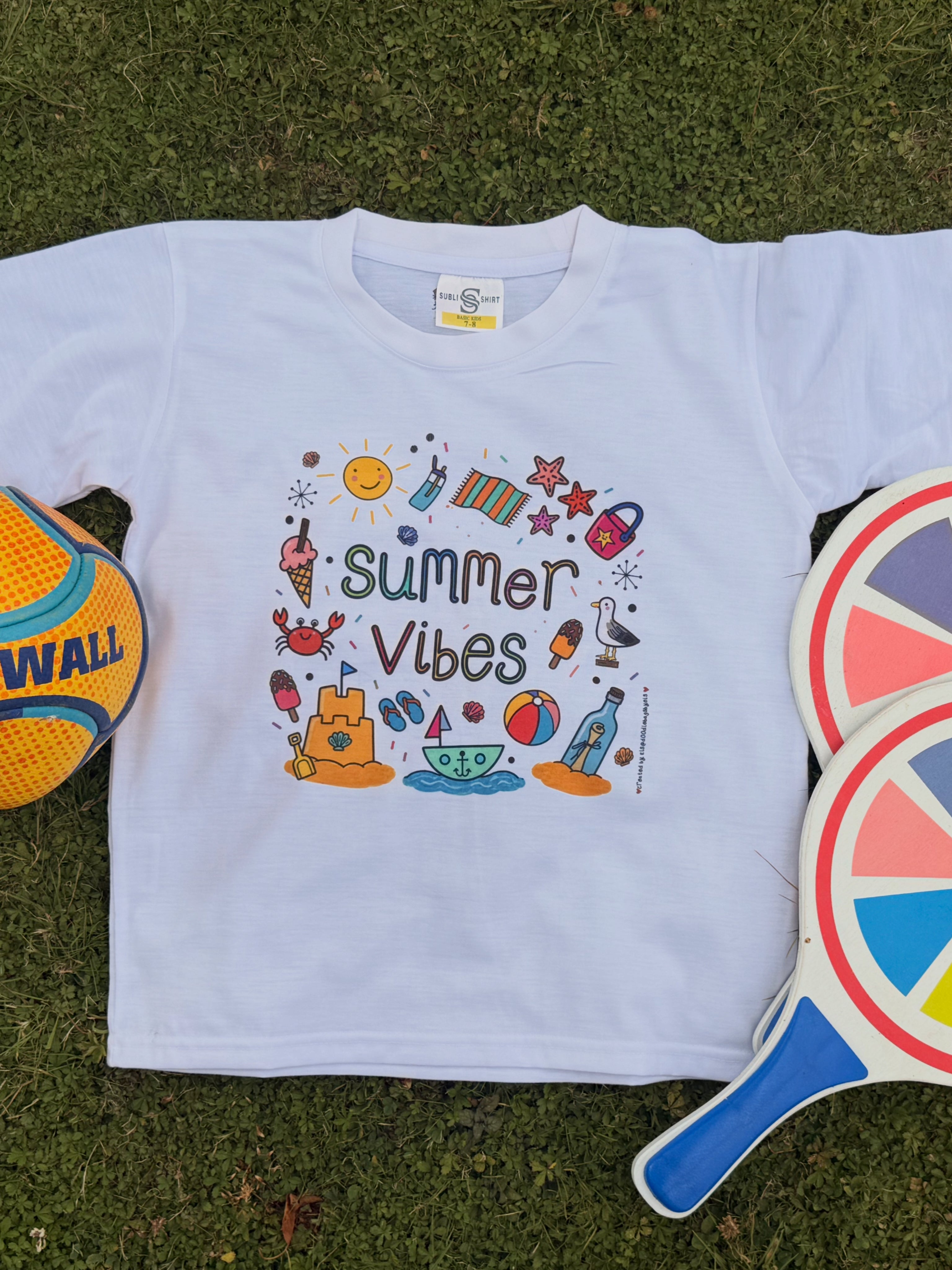‘Summer vibes’ T-shirt